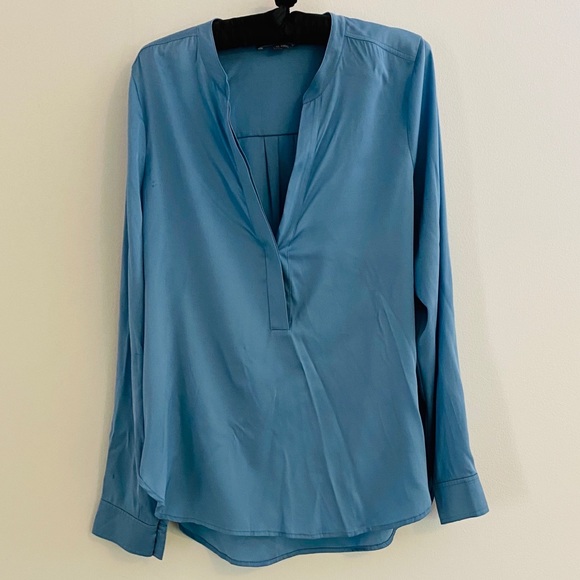 Vince Tops - Vince Blue Silk Blouse 12 EUC